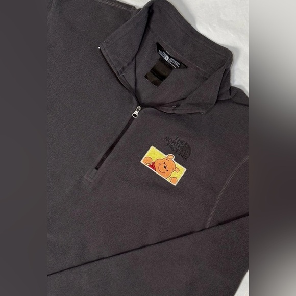 The North Face 1/4 Zip Fleece Pullover Mens Large Gray Winnie The Pooh READ - Picture 1 of 5